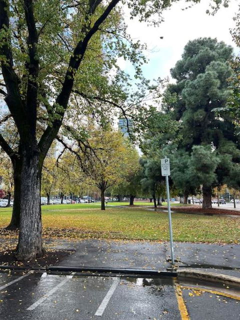 Ensuite Gouger Entire Apartment 306 - Accommodation Main Beach 4