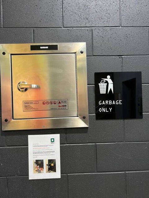 Entire 2BR Central Apt 1004 - Accommodation Main Beach 2