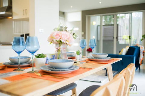 Entire 3 Bedrooms Townhouse In Baulkham Hills - Accommodation Main Beach 0