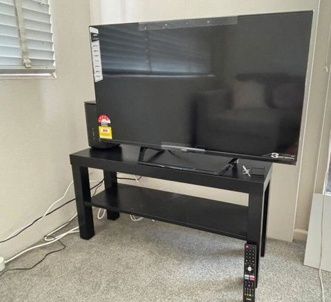 Entry-level, Spacious Oasis - Accommodation Main Beach 1