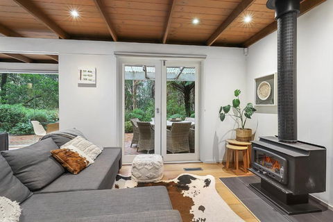 Escape To Tranquil Bliss In Fernview On Falls - Accommodation Main Beach 1