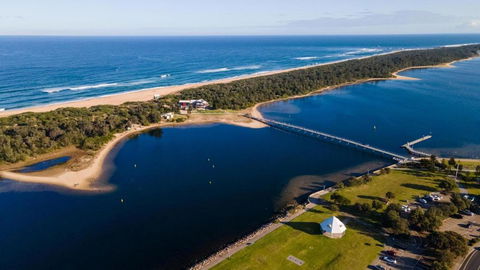 Esplanade Escape - Accommodation Main Beach 1