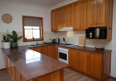 Evergreen On Baillie - Accommodation Main Beach 4