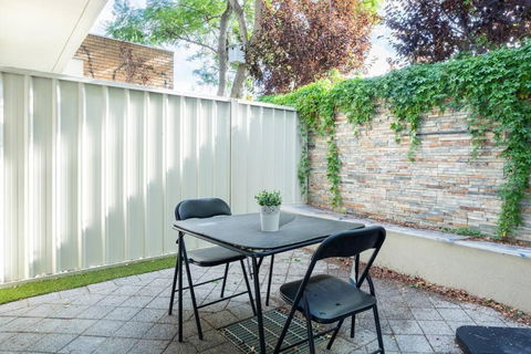 Executive Living - Townhouse Close To Central Perth - Accommodation Main Beach 3