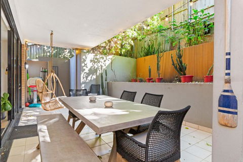 Fab Bondi 2-Bed With Courtyard & Alfresco Dining - Accommodation Main Beach 1