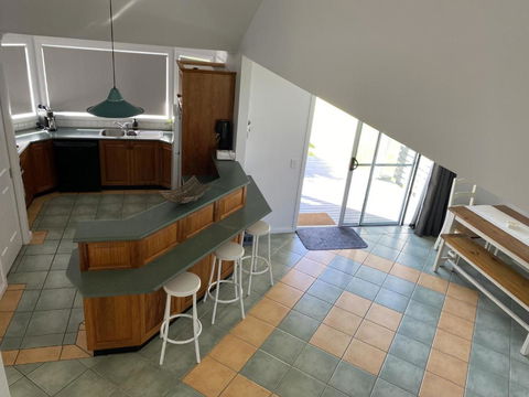 FAIR11W - Fairlight House - Accommodation Main Beach 2