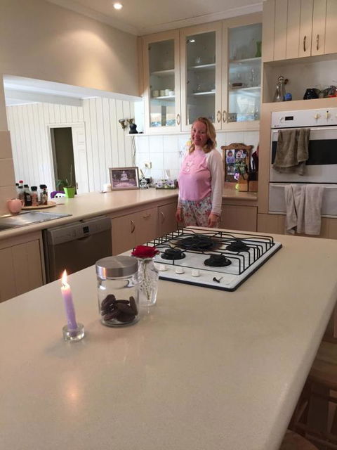 Felicity Peaceful Home Stay - Accommodation Main Beach 2