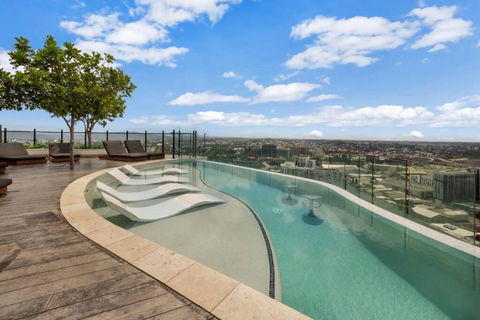 FV Peppers 2BR 2BA W Parking, Shared Spa, Gym, Pool - Accommodation Main Beach 0