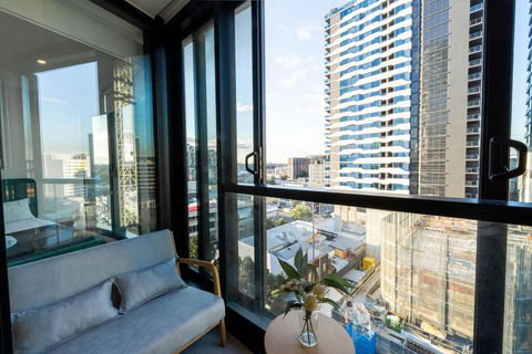 FV Peppers 2BR 2BA W Parking, Shared Spa, Gym, Pool - Accommodation Main Beach 1