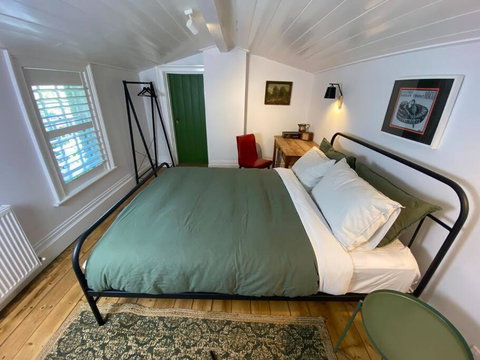 Gable House - Accommodation Main Beach 2