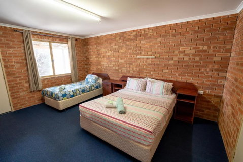 Gascoyne Hotel - Accommodation Main Beach 4