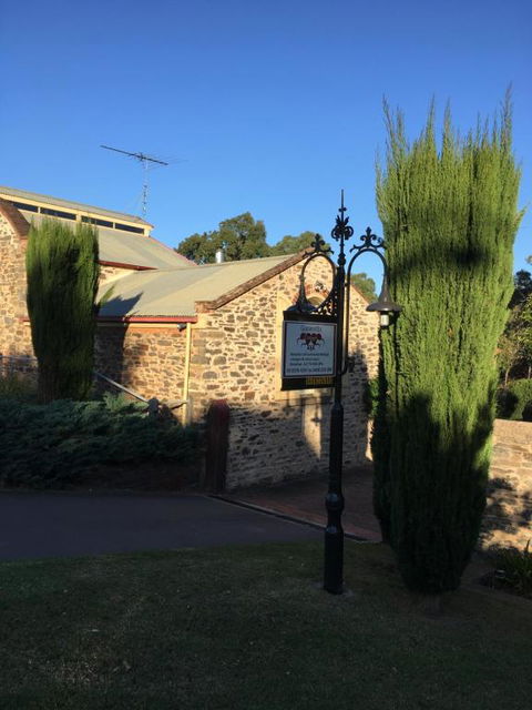 Gasworks B&B Cottages - Accommodation Main Beach 0