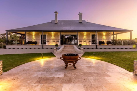 Gawler Park Estate - Accommodation Main Beach 0