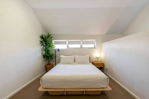 Gawler Townhouses 1a - Accommodation Main Beach 0