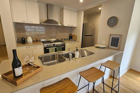 Getaway On Amaroo Way - Accommodation Main Beach 4