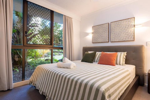 Getaway On Surf - Ground Floor Apartment - Family Friendly 100m From The Beach - Accommodation Main Beach 2