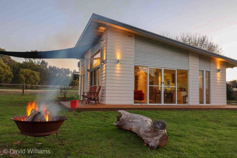 Glenberrie Place ECO Retreat - Accommodation Main Beach 0
