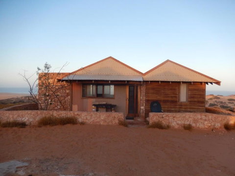 Gnaraloo Station - Homestead - Accommodation Main Beach 0