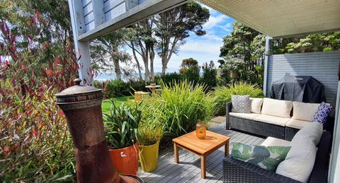Goat Island Bungalow - Accommodation Main Beach 0