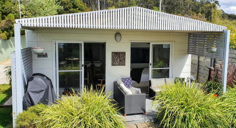 Goat Island Bungalow - Accommodation Main Beach 1