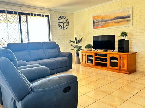 Golden Sunset-Shark Bay Denham - Accommodation Main Beach 0
