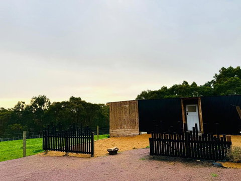 GORGE Chocolates Tiny House - Accommodation Main Beach 1