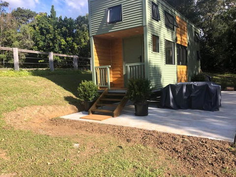 Gorgeous 2 Bedroom Tiny House Noosa Hinterland - Accommodation Main Beach 2