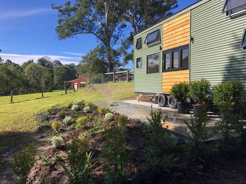 Gorgeous 2 Bedroom Tiny House Noosa Hinterland - Accommodation Main Beach 1