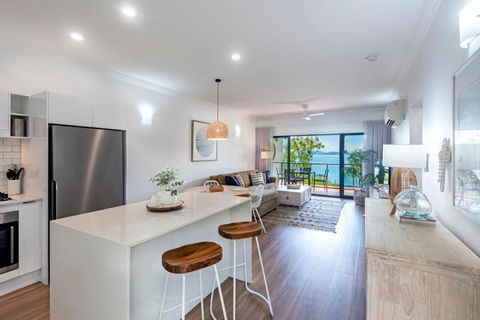 Haven On Hamilton Island -private Apartment With Views & Buggy Fully Renovated In 2023 - Accommodation Main Beach 3