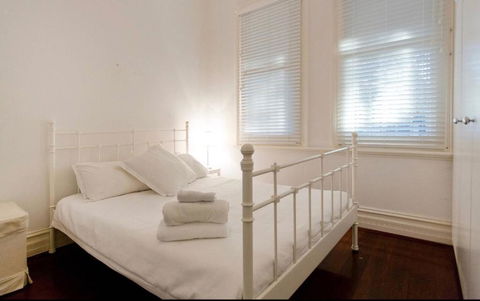 Gorgeous Subiaco Cottage - Accommodation Main Beach 2
