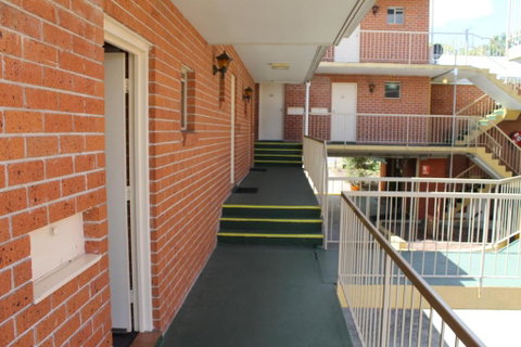 Greenslopes Motor Inn - Accommodation Main Beach 2