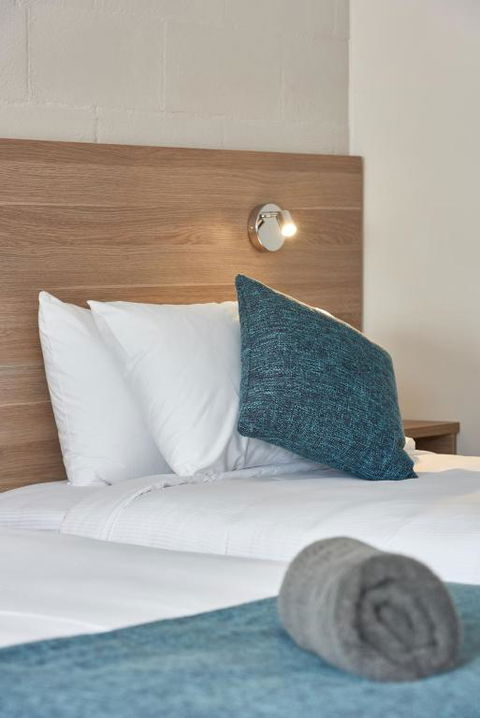 Gundagai Tourist Suites - Accommodation Main Beach 4