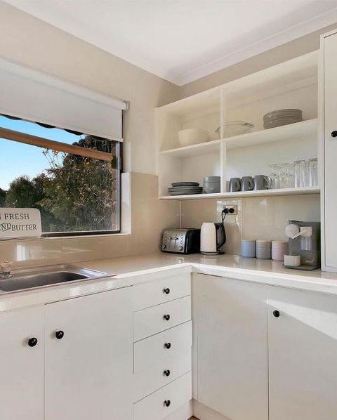 Gundaroo Retreat - Accommodation Main Beach 1
