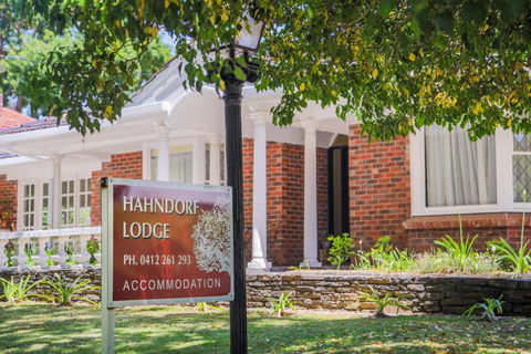 Hahndorf Lodge Pioneer Suite - Main Street Hahndorf On Site Secure Parking - Accommodation Main Beach 0