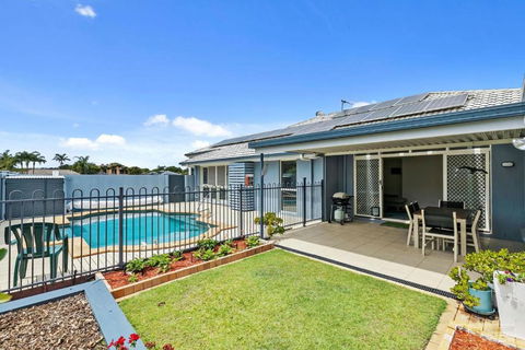 HALYCON HOUSE - Accommodation Main Beach 2