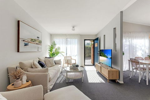 Hamilton Sands Jervis Bay - Accommodation Main Beach 1