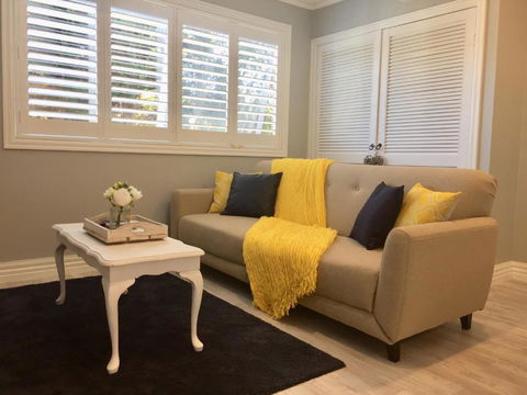 Hamptons In Rye Studio - 3 Mins From Famous Hot Springs! - Accommodation Main Beach 3