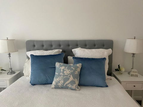 Hamptons Luxury - Accommodation Main Beach 1