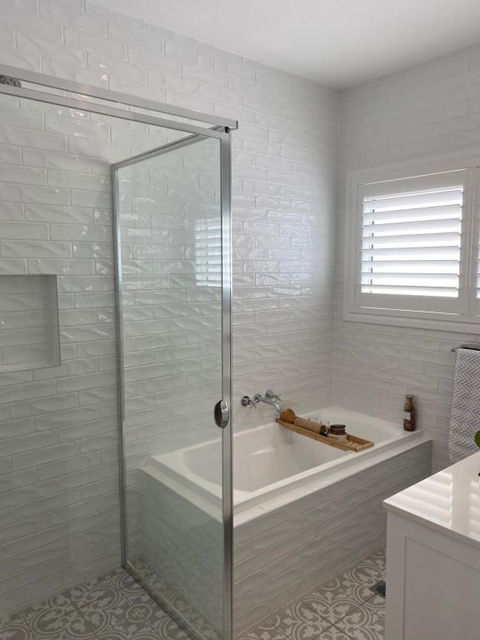 Hamptons Luxury - Accommodation Main Beach 3