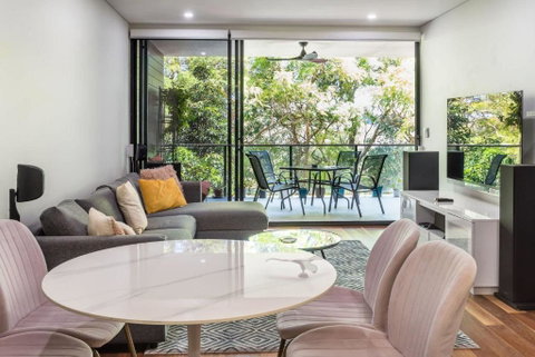 Hanlon Park Escape 250m To Stones Corner Village - Accommodation Main Beach 0