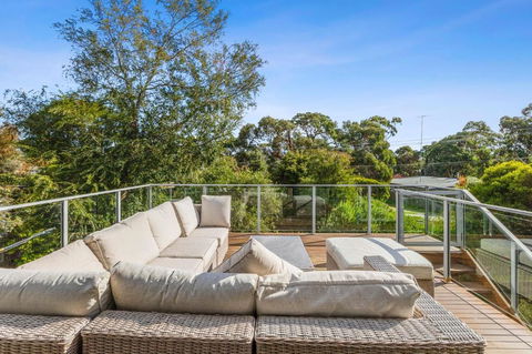 Happy Campers - Accommodation Main Beach 2