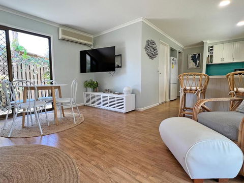 HAPPY DAZE - Accommodation Main Beach 1