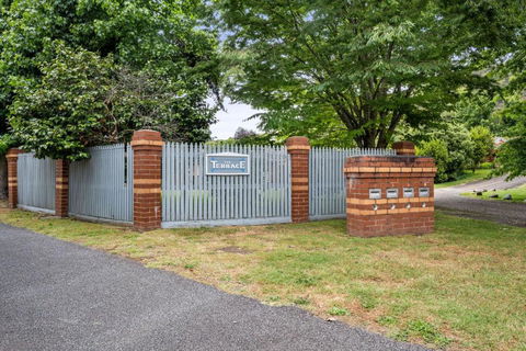 Happy Paws Bright Hideaway - Accommodation Main Beach 0