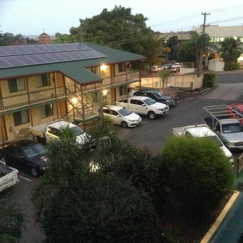 Harbour Lodge Motel - Accommodation Main Beach 2