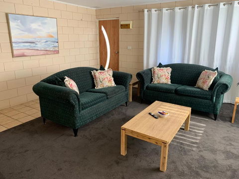 Harbour View 49 Urch Street Unit 6 - Accommodation Main Beach 2