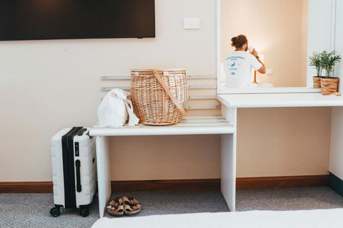 Harbourview House - Accommodation Main Beach 2