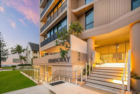 Hemingway Palm Beach - Premium Oceanview Apartments By Burleigh Letting - Accommodation Main Beach 0