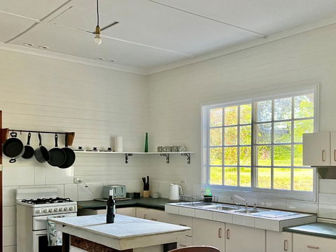 Hawkesbury Riverfront Cottage Homes - Marli - Accommodation Main Beach 1