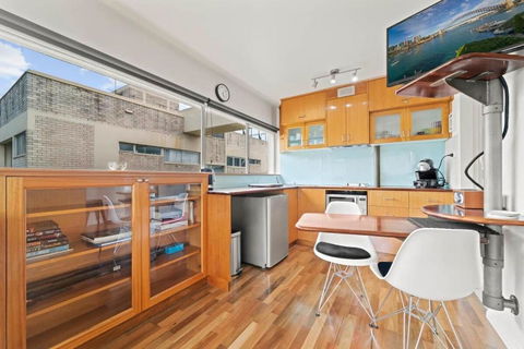 Heart Of The City Minutes From Macleay Street - Accommodation Main Beach 3