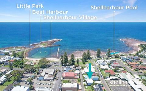 Heart Of The Village - Walk To The Waters Edge - Accommodation Main Beach 1